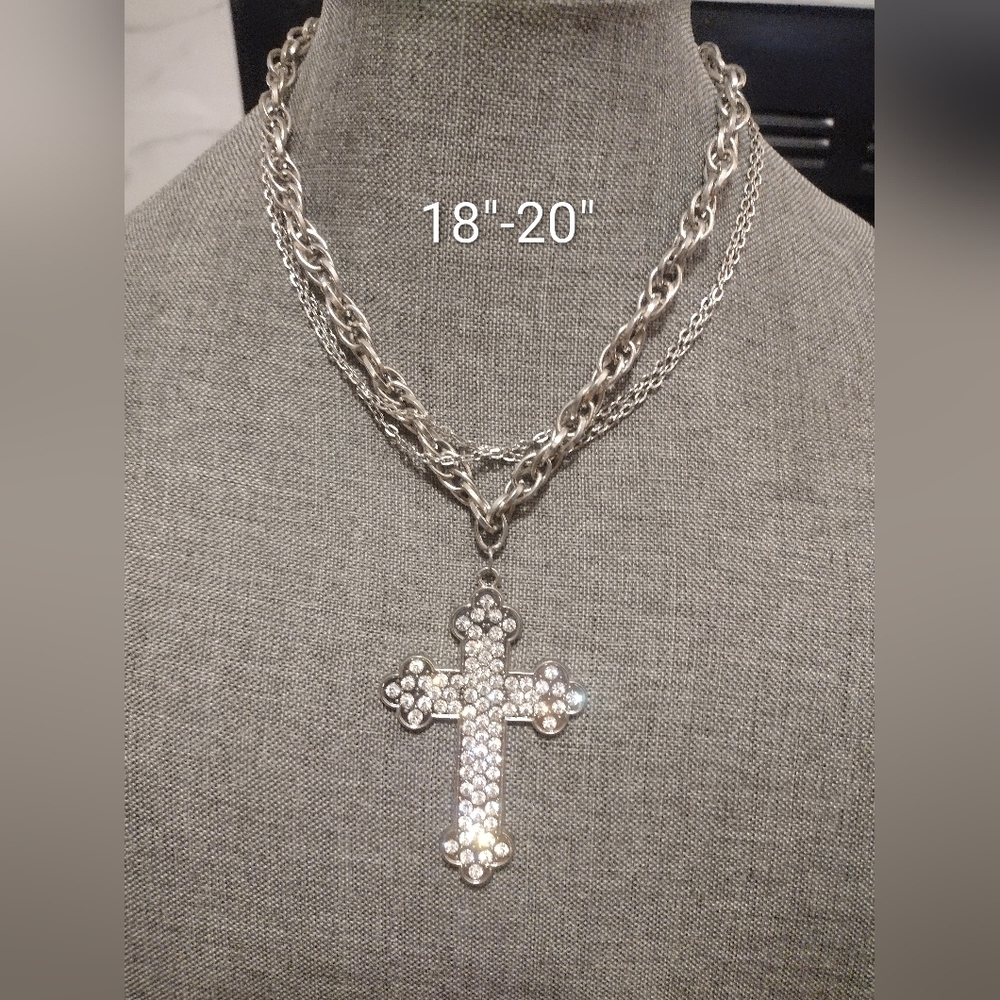 Large Rhinestone Cross On 3 Chains - Picture 2 of 3